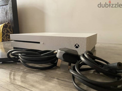 Xbox One S 1TB وارد الكويت معاه ٢ دراع و ٥ العاب - 3