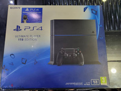 playstation4,1tera,original controller, 4 games   / بلايستيشن 4 - تيرا