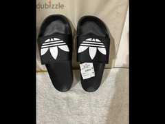 Adidas slipper - 2