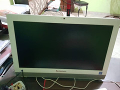All in one desktop used like new - 4