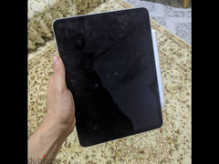 iPad Pro 11 inch m2 256 gb wifi بالضمان+ ESR active pencil + two cases - 4