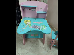 مكتب و كرسى خشب للاطفال حتي ٨ سنوات - 3