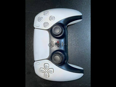 PS5 Controller - 1