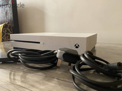 Xbox One S 1TB وارد الكويت معاه ٢ دراع و ٥ العاب - 5
