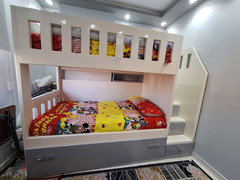 سرير اطفال بدورين + سرير اضافي درج