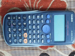 Calculator Casio fx-82 ES PLUS