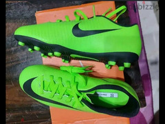 Football shoes - 1