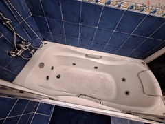 used Jaccuzzi in perfect condition