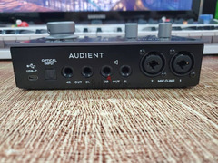 Audient id14 audio interface (with box) - 2