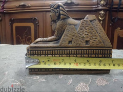 تمثال ابو الهول و الثلاث اهرامات غير معروف العمر - 3