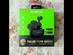 Oraimo Freepods 3C جديدة متبرشمة ضمان محلي