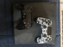 PlayStation 4 . . - 4