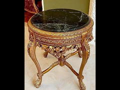 Classic entrance table
