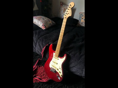 Squier Standard Stratocaster - 5