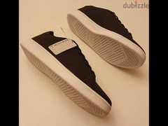 TAHARI Shoes New & Original Size 43. 
حذاء تاهاري جديد وأصلي مقاس 43 - 5